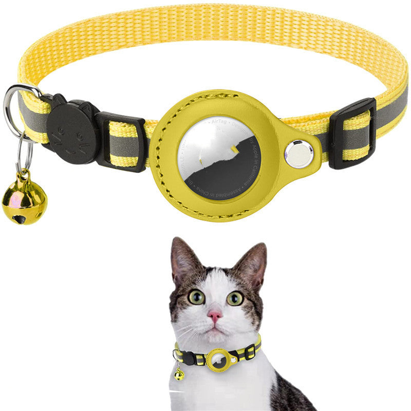 GlowGuard™ Reflective AirTag Collar - Never Lose Your Furry Friend Again